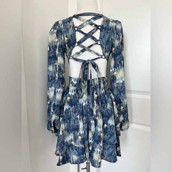 Abstract Printed Romper - Picture 4 of 4